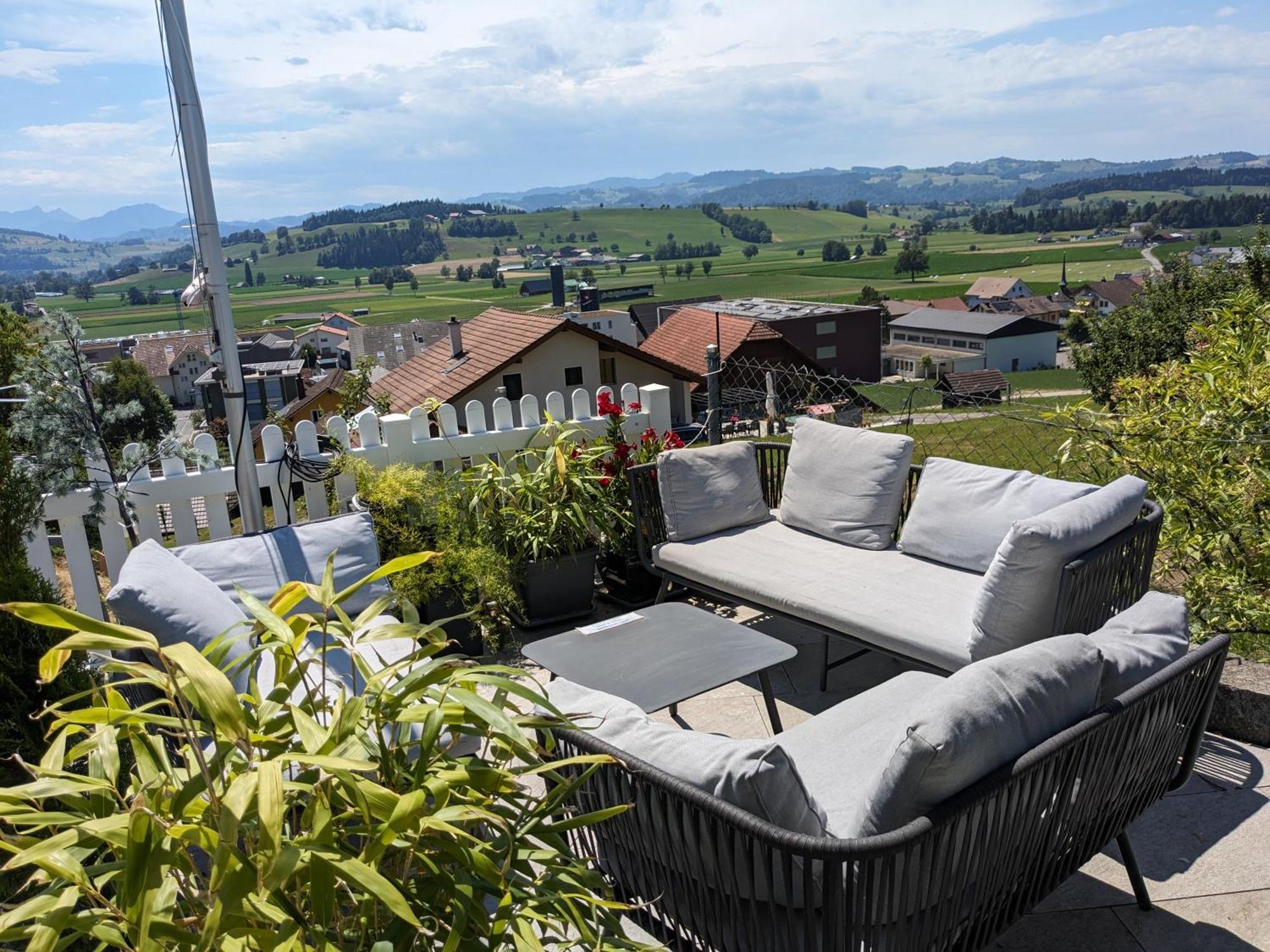 Apart Hotel Near Lucerne Ruswil ภายนอก รูปภาพ